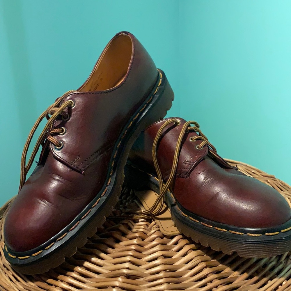 Original Dr. Martens. Made in England. Air Cushion Soles. Burgundy. Size 7 US